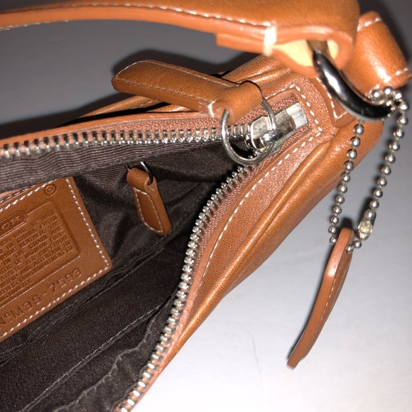 ♦️SOLD♦️Authentic Coach brown leather satchel 7593 - Picture 7 of 7